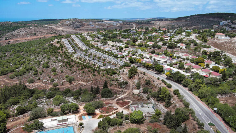 פרויקט Green B Valley בכפר ורדים